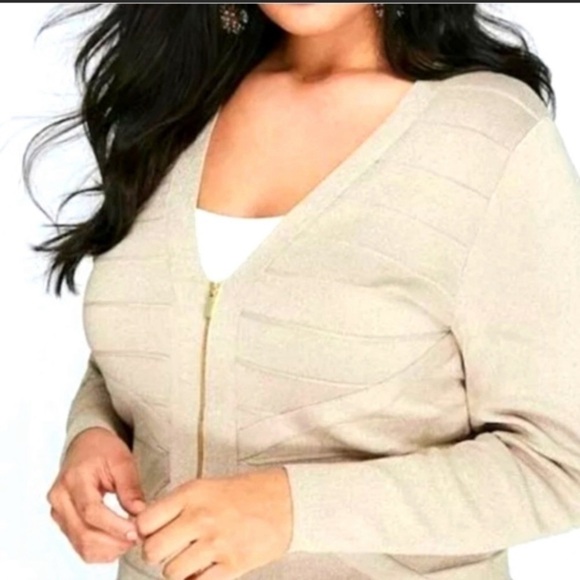Lane Bryant New With Tags Cream/Off White Zip Up Cardigan Sweater Size 18/20 - Picture 2 of 7